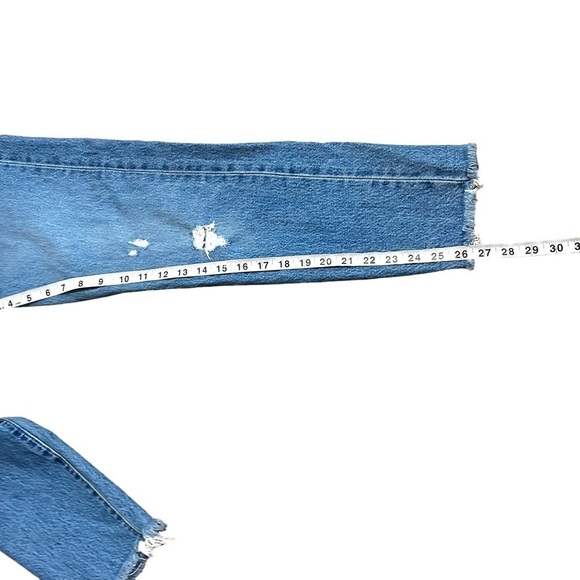 Levi's Wedgie Fit Women's Cut Off Ankle Jeans - Picture 12 of 15